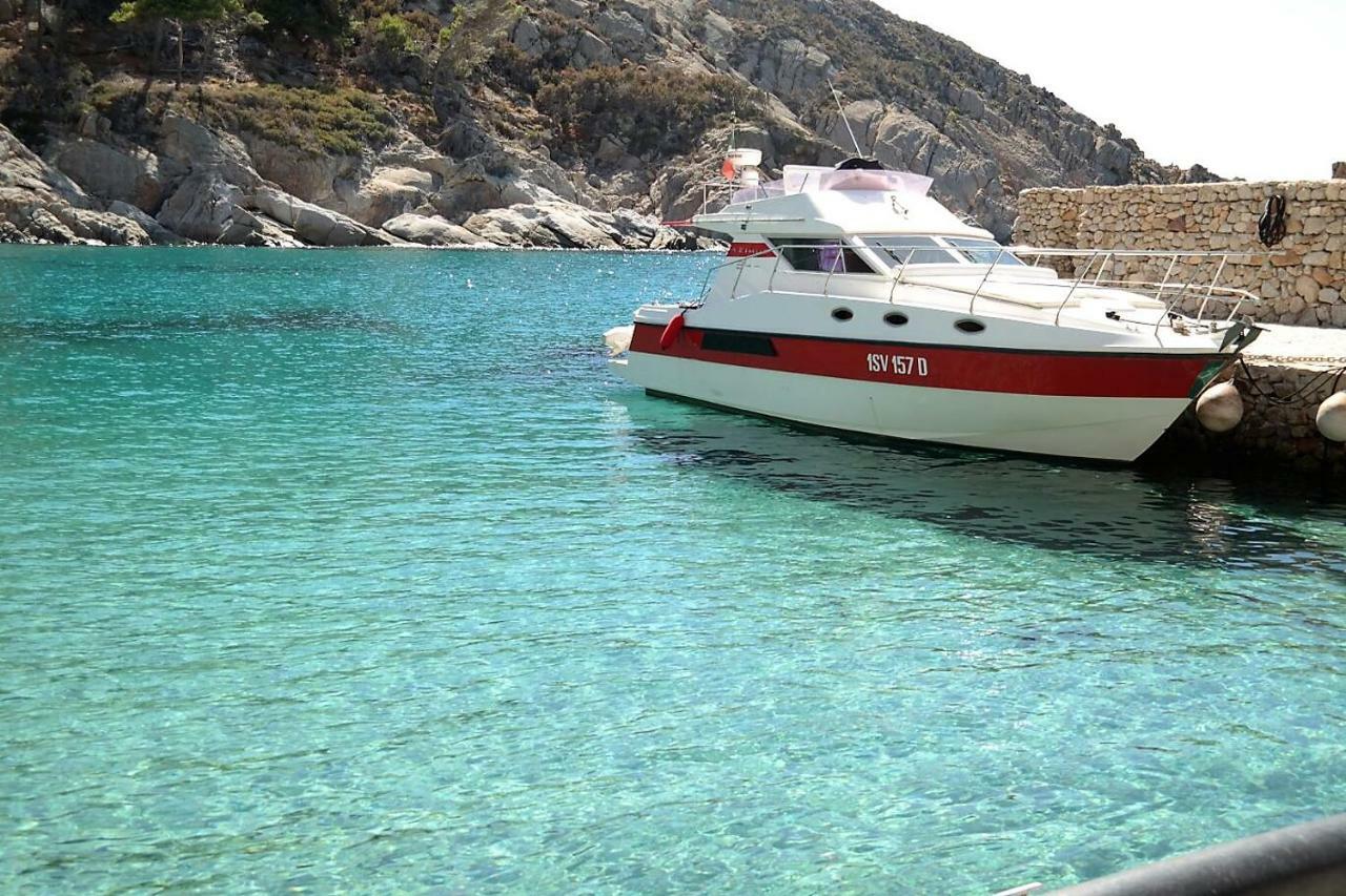 Yacht Suite Marina Di Grosseto Exterior photo